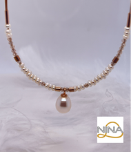 Laden Sie das Bild in den Galerie-Viewer, „Flexible Rose Gold Choker“