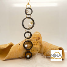 Laden Sie das Bild in den Galerie-Viewer, Anhänger „BLACK CIRCLES“