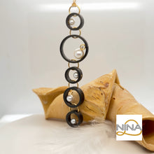 Laden Sie das Bild in den Galerie-Viewer, Anhänger „BLACK CIRCLES“