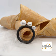 Laden Sie das Bild in den Galerie-Viewer, Ring: „THREE IS THE MAGIC NUMBER“