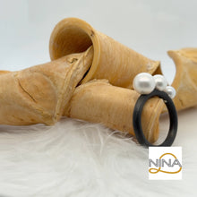 Laden Sie das Bild in den Galerie-Viewer, Ring: „THREE IS THE MAGIC NUMBER“