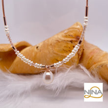 Laden Sie das Bild in den Galerie-Viewer, „Flexible Rose Gold Choker“